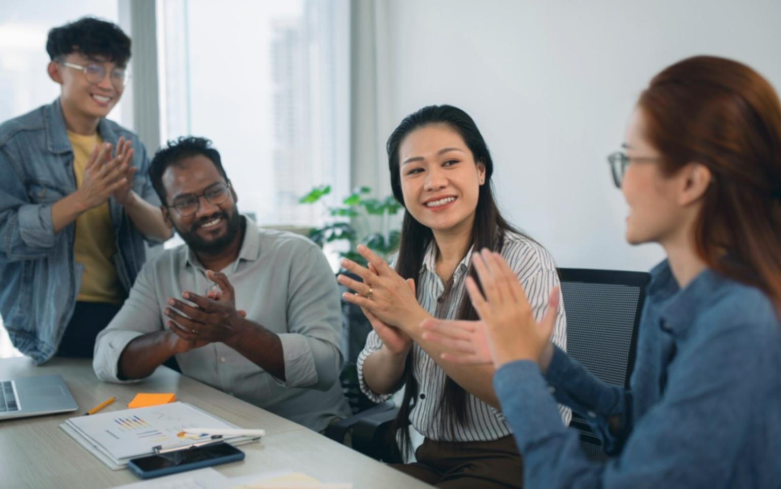 Discussion en groupe sur le SEO